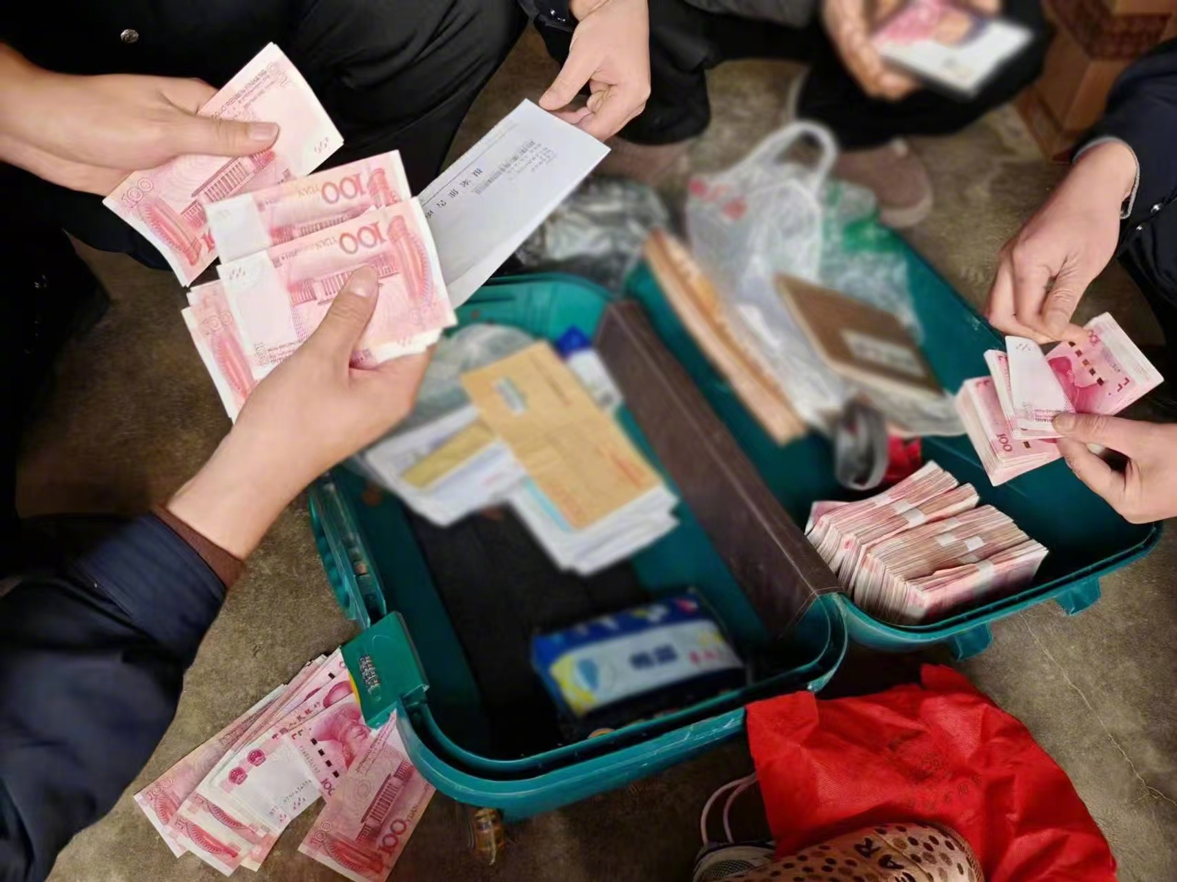 最新带现金几十万能过安检方法分析(最方便真实的弥勒携带现金过安检有具体规定吗方法)